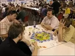 catan partida a 4 en convencion