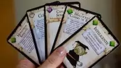 munchkin mano de cartas